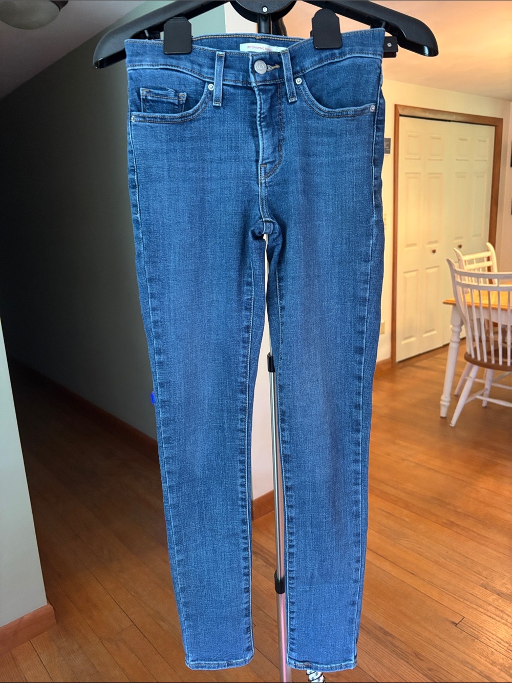 Levi's Women's Skinny Jeans in Medium Blue Wash